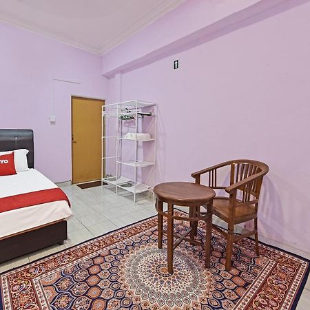 Oyo 90551 Zn Mix Homestay & Roomstay Kampung Raja Zewnętrze zdjęcie