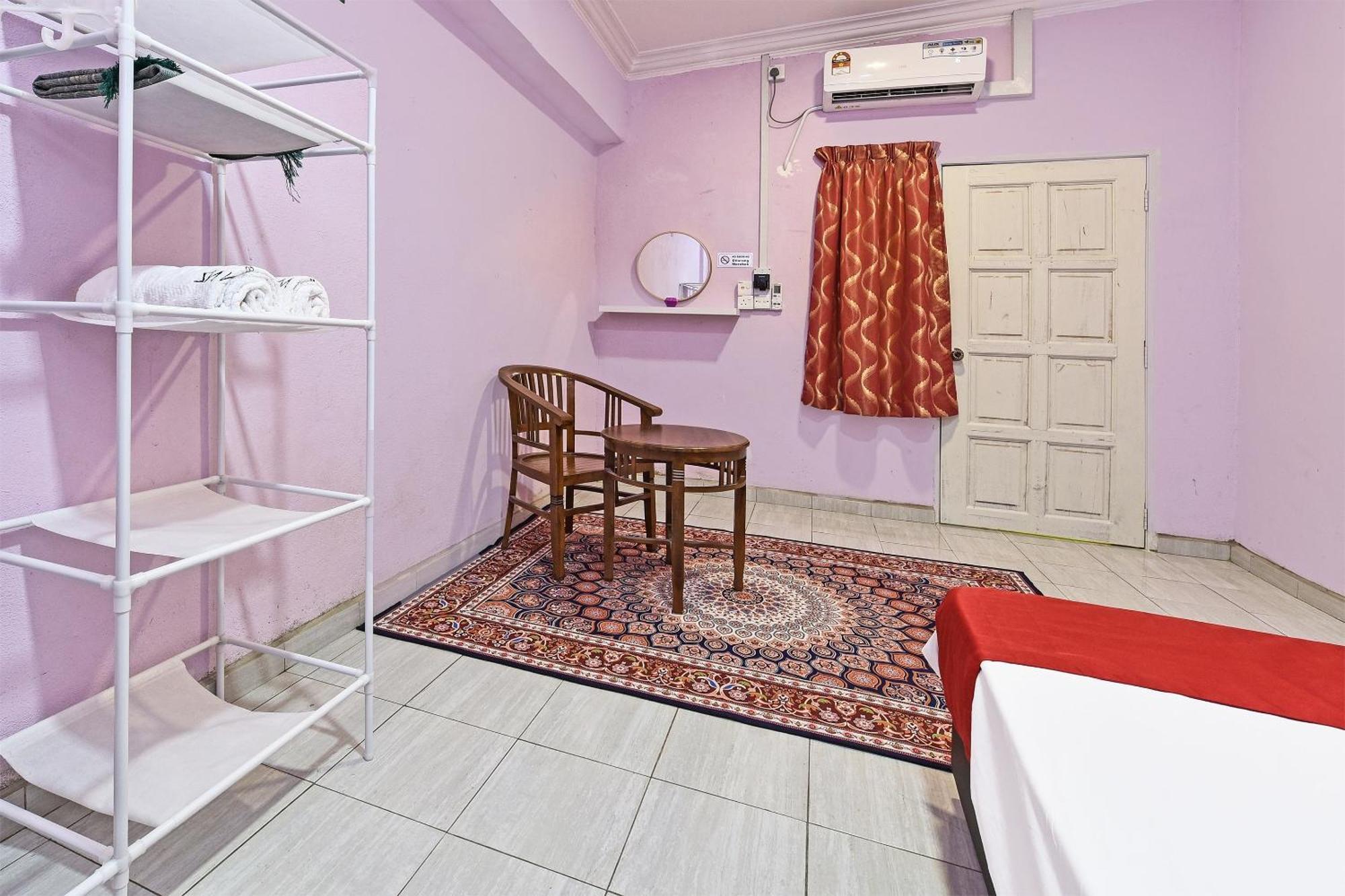 Oyo 90551 Zn Mix Homestay & Roomstay Kampung Raja Zewnętrze zdjęcie
