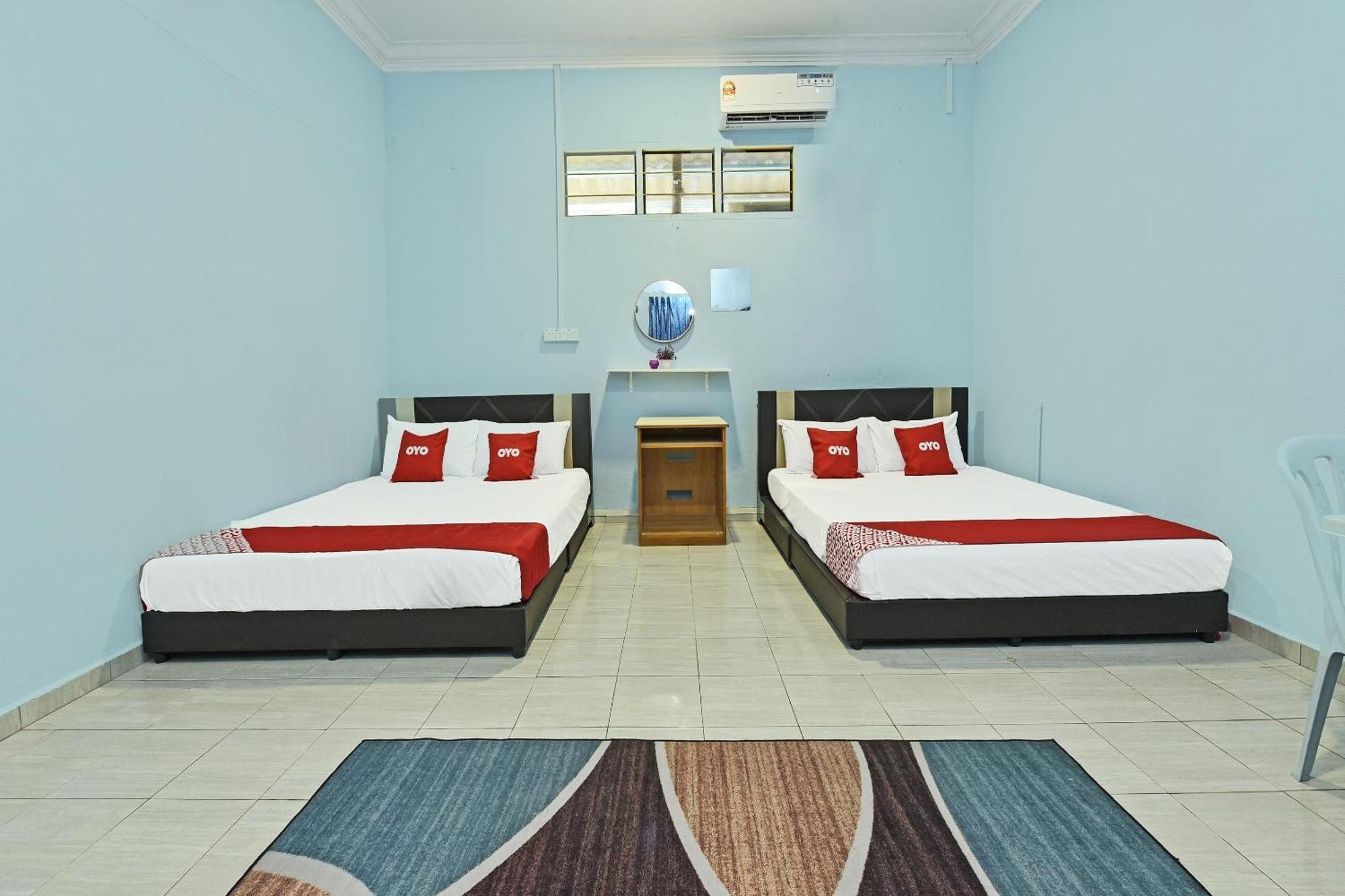 Oyo 90551 Zn Mix Homestay & Roomstay Kampung Raja Zewnętrze zdjęcie