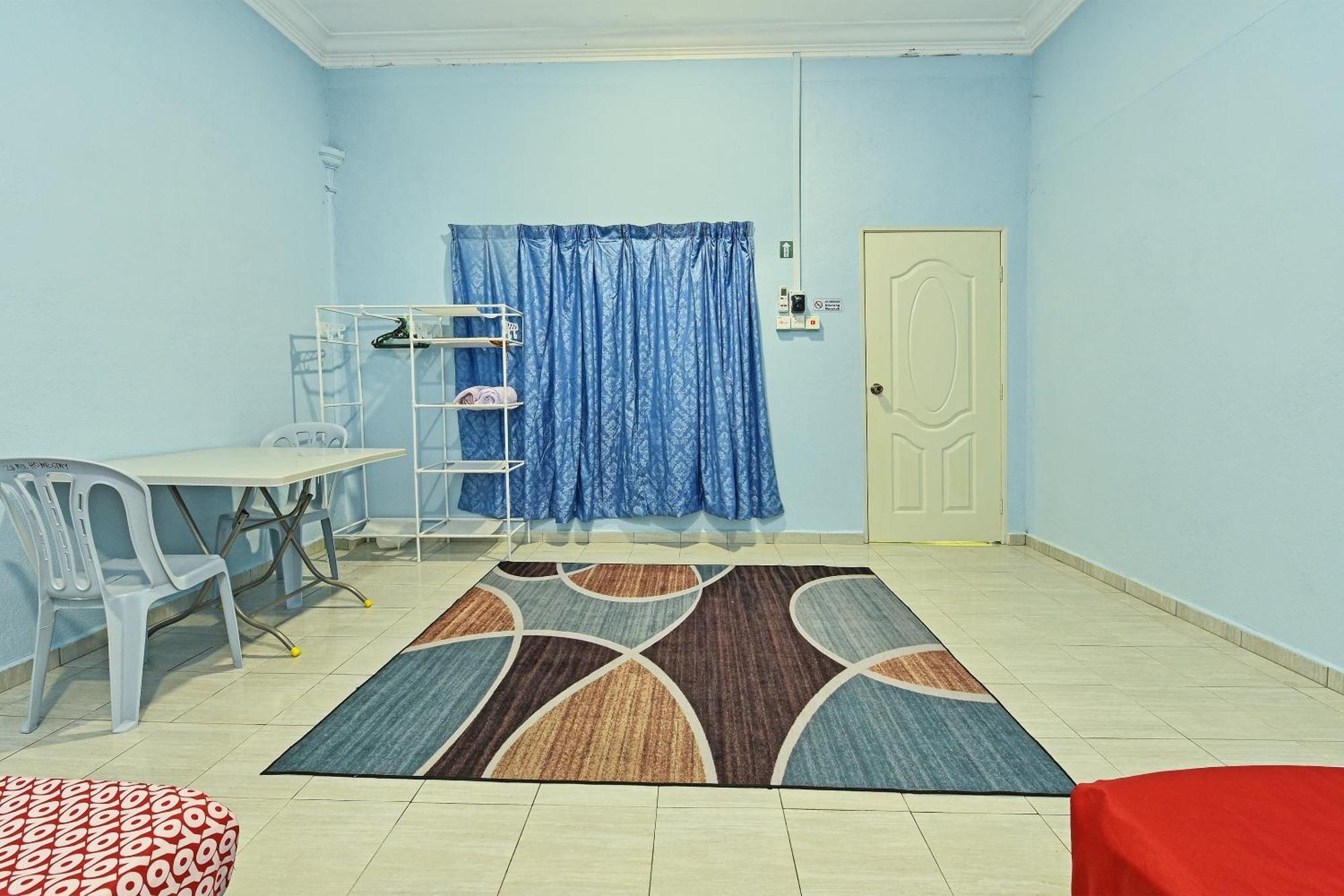 Oyo 90551 Zn Mix Homestay & Roomstay Kampung Raja Zewnętrze zdjęcie